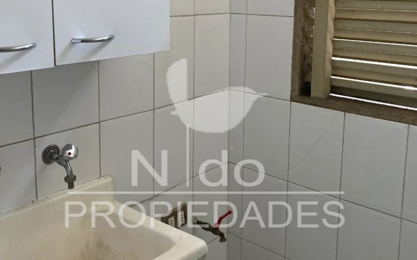 Departamento , Metro Escuela Militar   // Las Condes